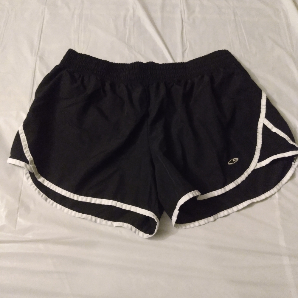 Champion DuoDry Sport Short, sz L, Black & White 100% Polyester, pre-ow…